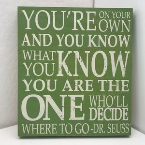 NWT - Dr. Seuss Kids Room Decor